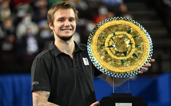 中展示视野 中展示视野