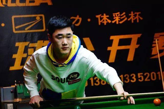 揭秘“麻将搓牌术”：老手是如何通过触感摸出万饼条的。（手感识牌的秘密：麻将老手如何分辨万、饼、条）